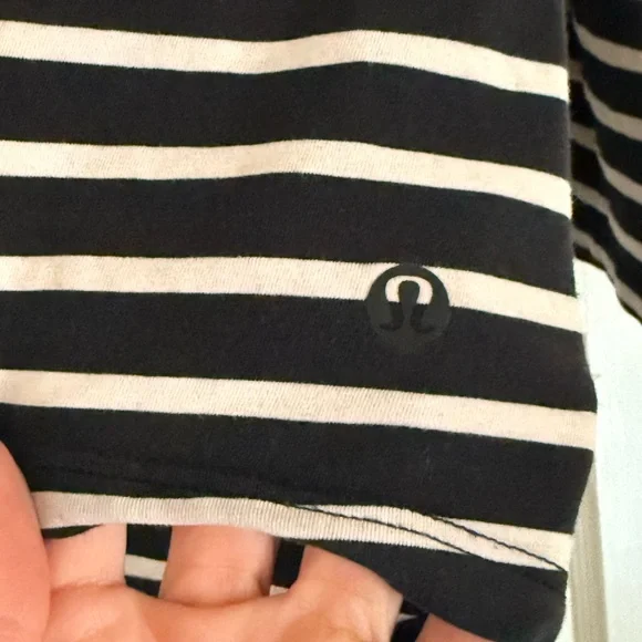 Lululemon Ever Ready Long Sleeve 10 - Picture 2 of 4